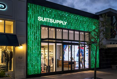 Suitsupply chicago - Shop Contemporary Suits at Suitsupply, and choose from luxuriously crafted wool & cashmere suits in slim fit and regular styles. Enjoy FREE delivery and returns on all orders. 